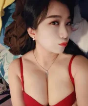 巨乳潼潼