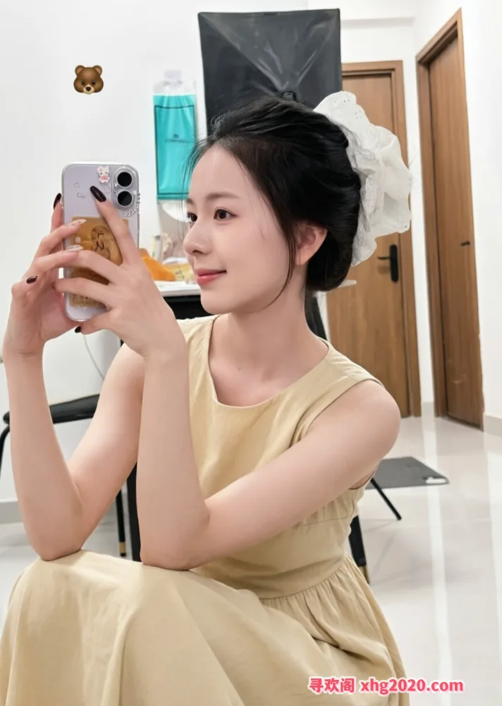 白云颜值嫩妹米拉拉 图片 3