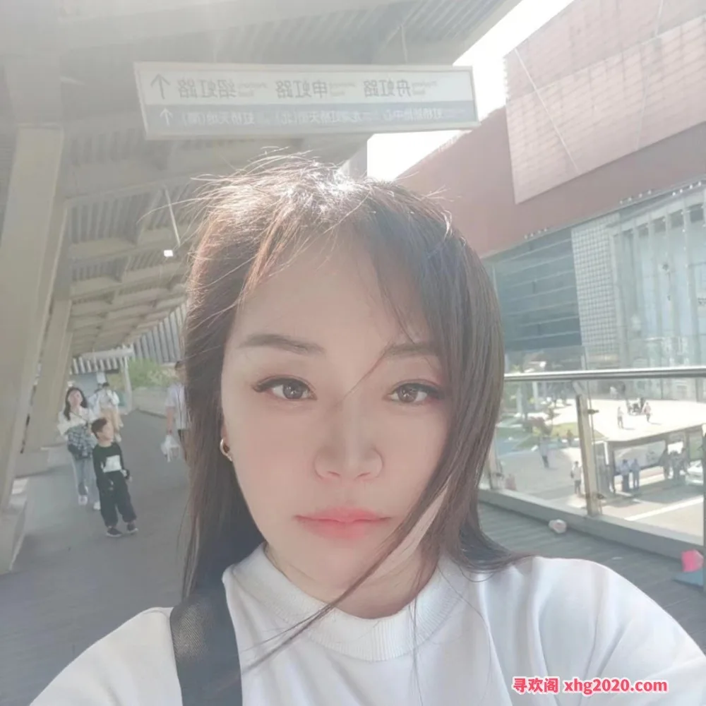 徐汇泄火美少妇 图片 2