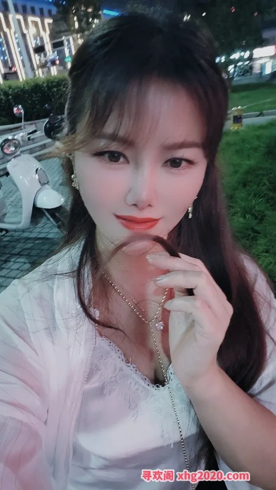 吴中大奶好身材小姐姐 图片 3