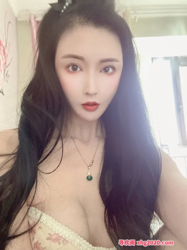 东区性感小姐姐