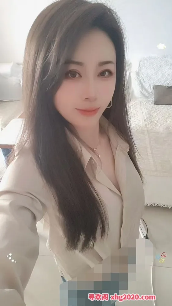 四刷巨骚无比的少妇
